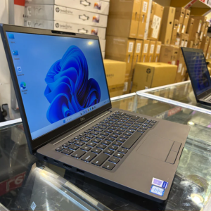 Dell Latitude 5400 Intel Core i5 8th Gen 8GB RAM 256GB SSD 14″