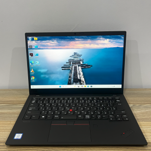 Lenovo ThinkPad X1 Carbon 8th Gen Intel Core i5-8250U 8GB RAM 256GB SSD 14″